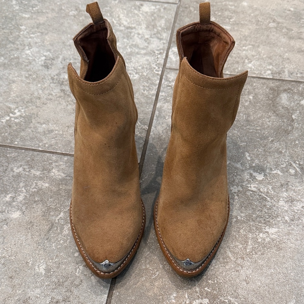Jeffrey Campbell Tan Ankle Booties Size 9